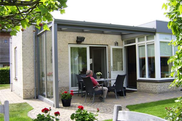 Eenvoudige overkapping - veranda - Van Den Bergh